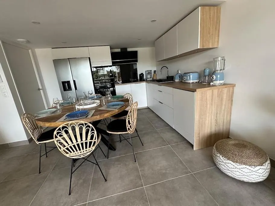 Magnifique T4 Neuf De 90M2 Avec Jardin Et Piscine Au Coeur De Sainte Maxime Lejlighed